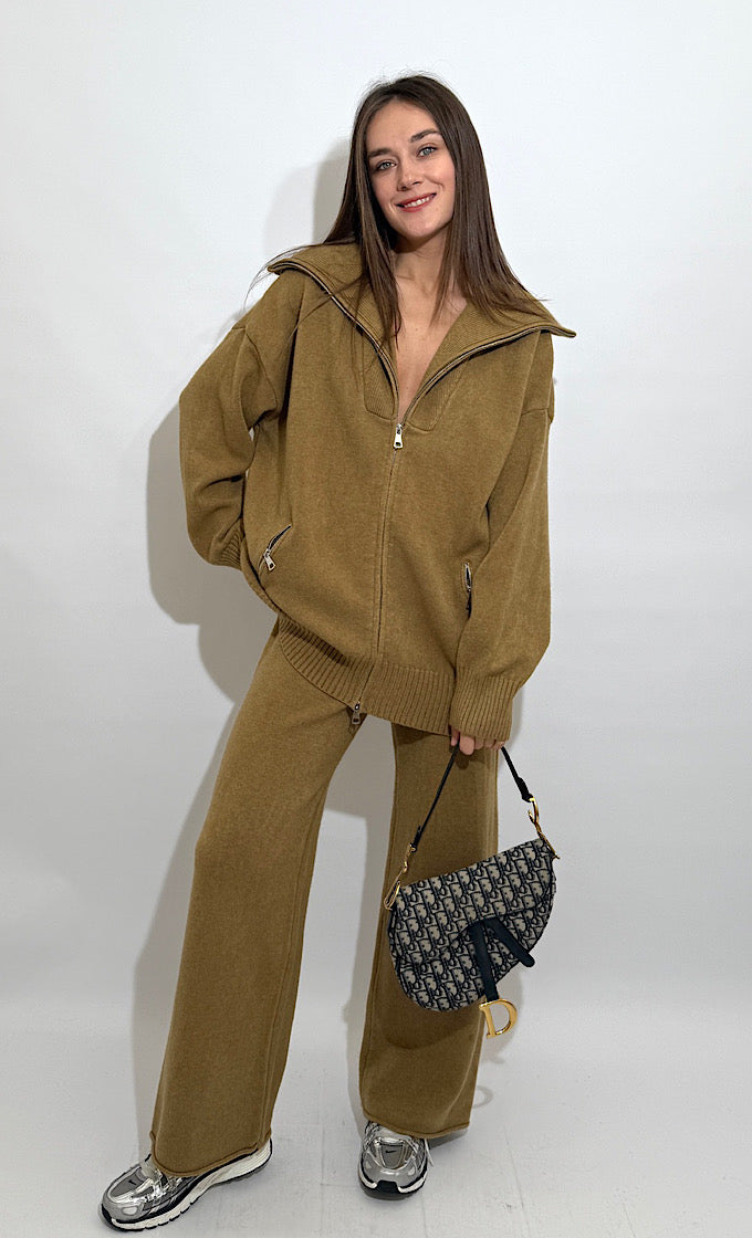 Helena Camel suit