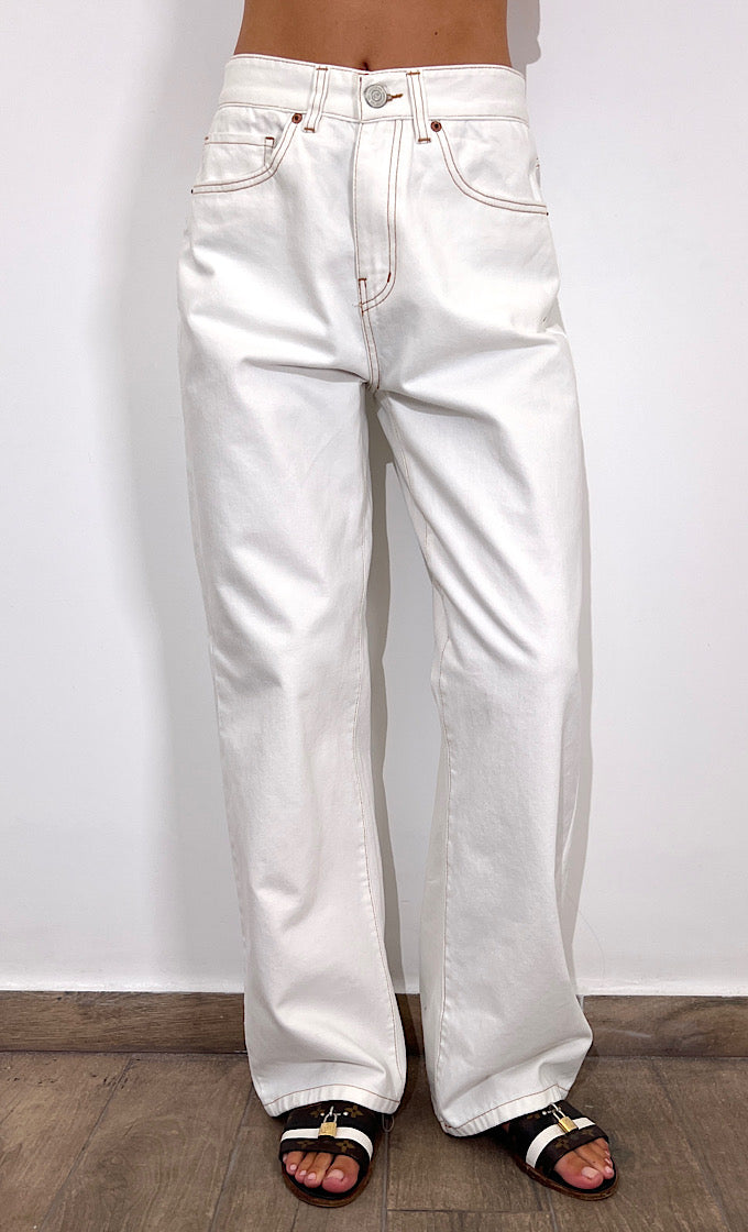 STEVIE WHITE JEANS WITH BROWN STITCHING