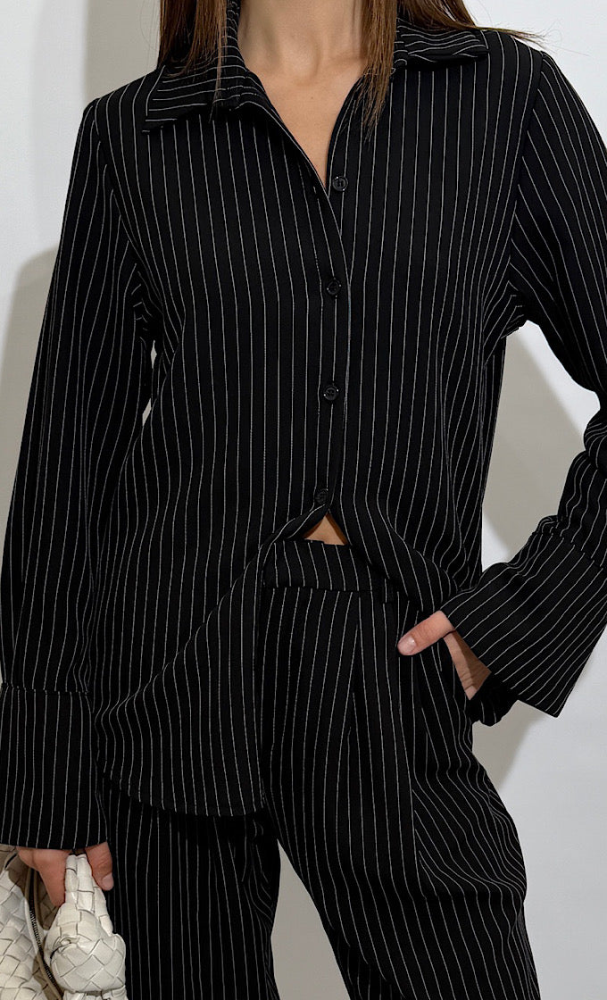 ROMI BLACK STRIPED SUIT 