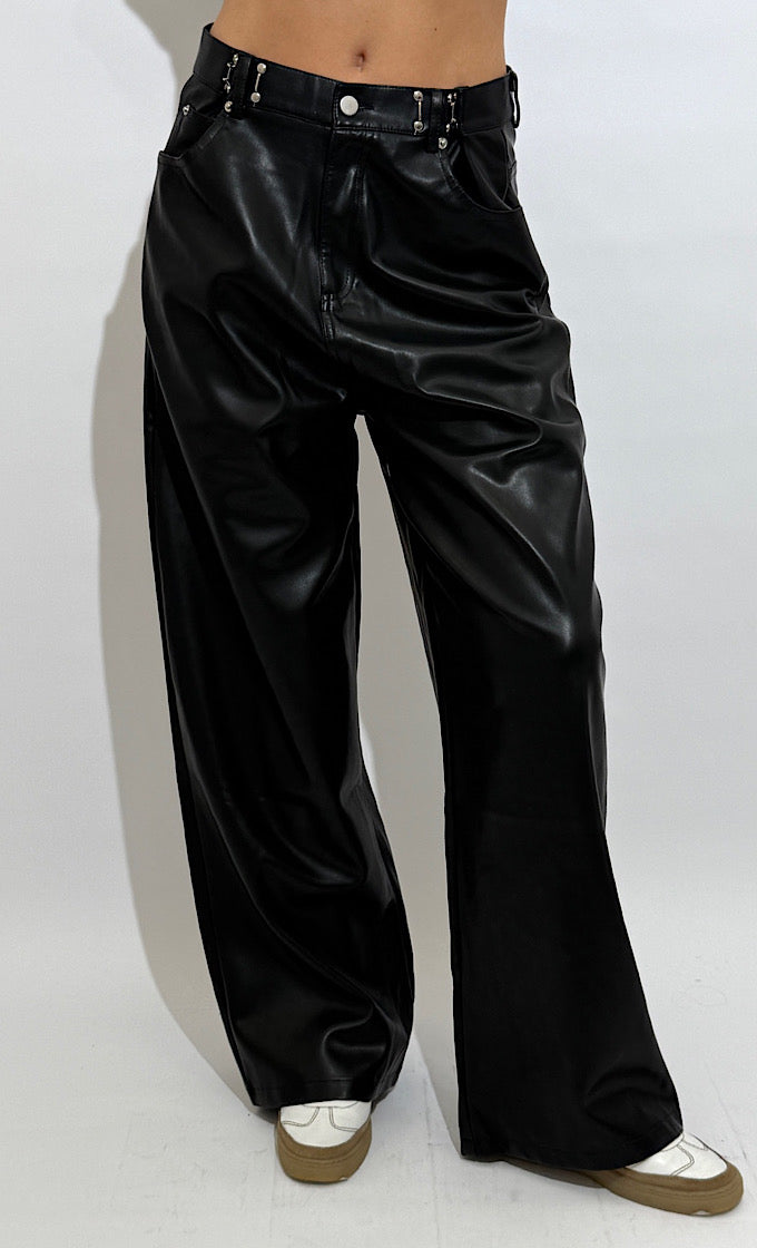  mori Black pants