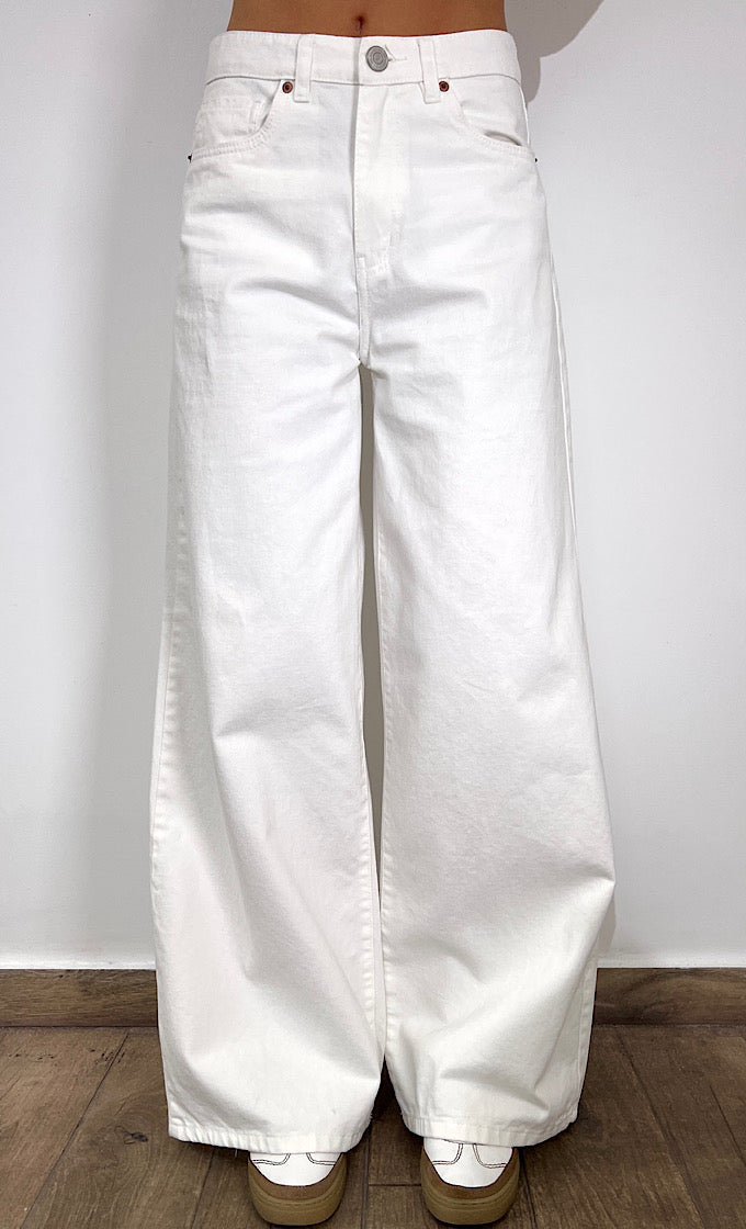 ECUADOR WHITE JEANS